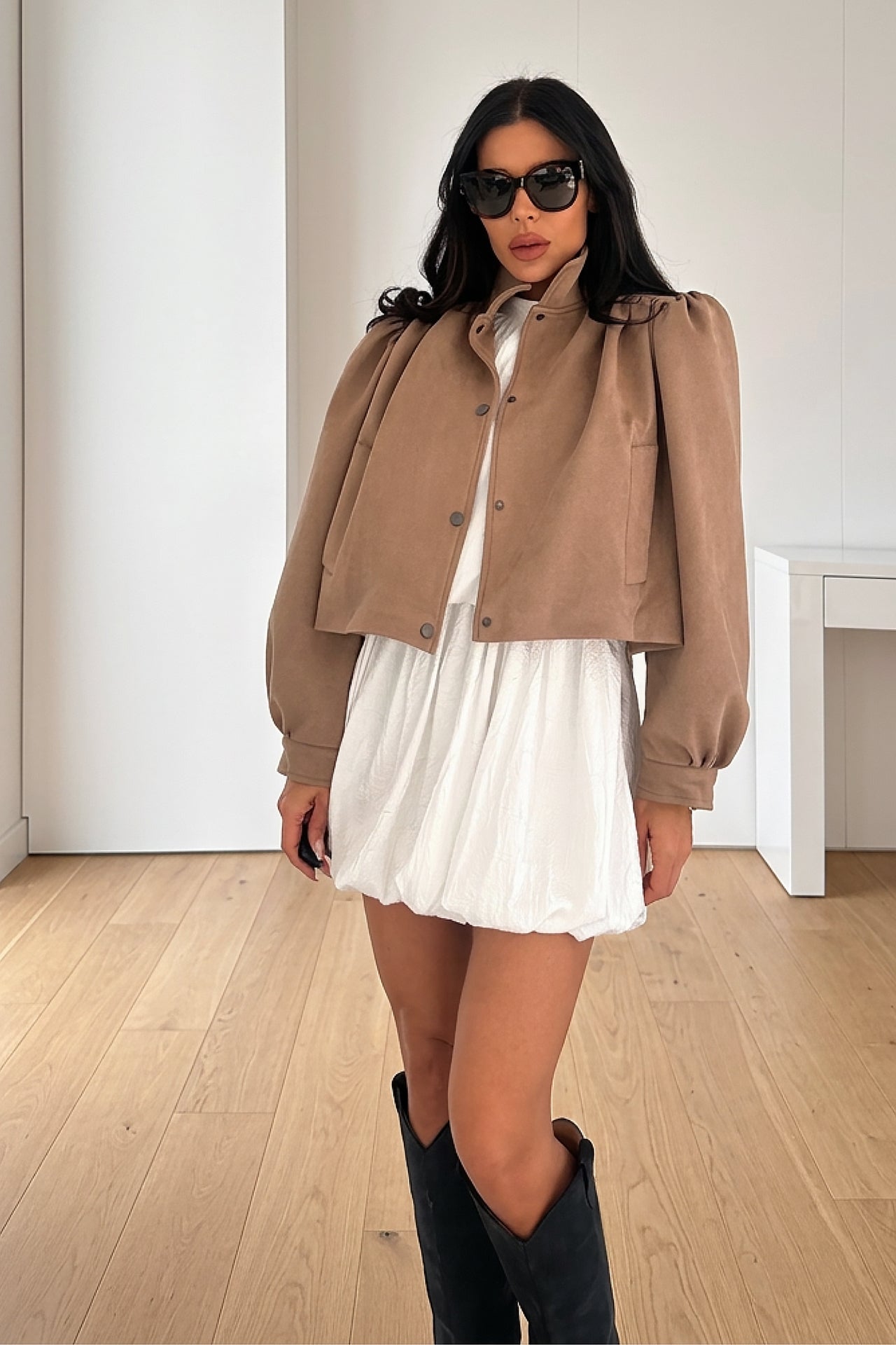 Яке Krisma in sahara