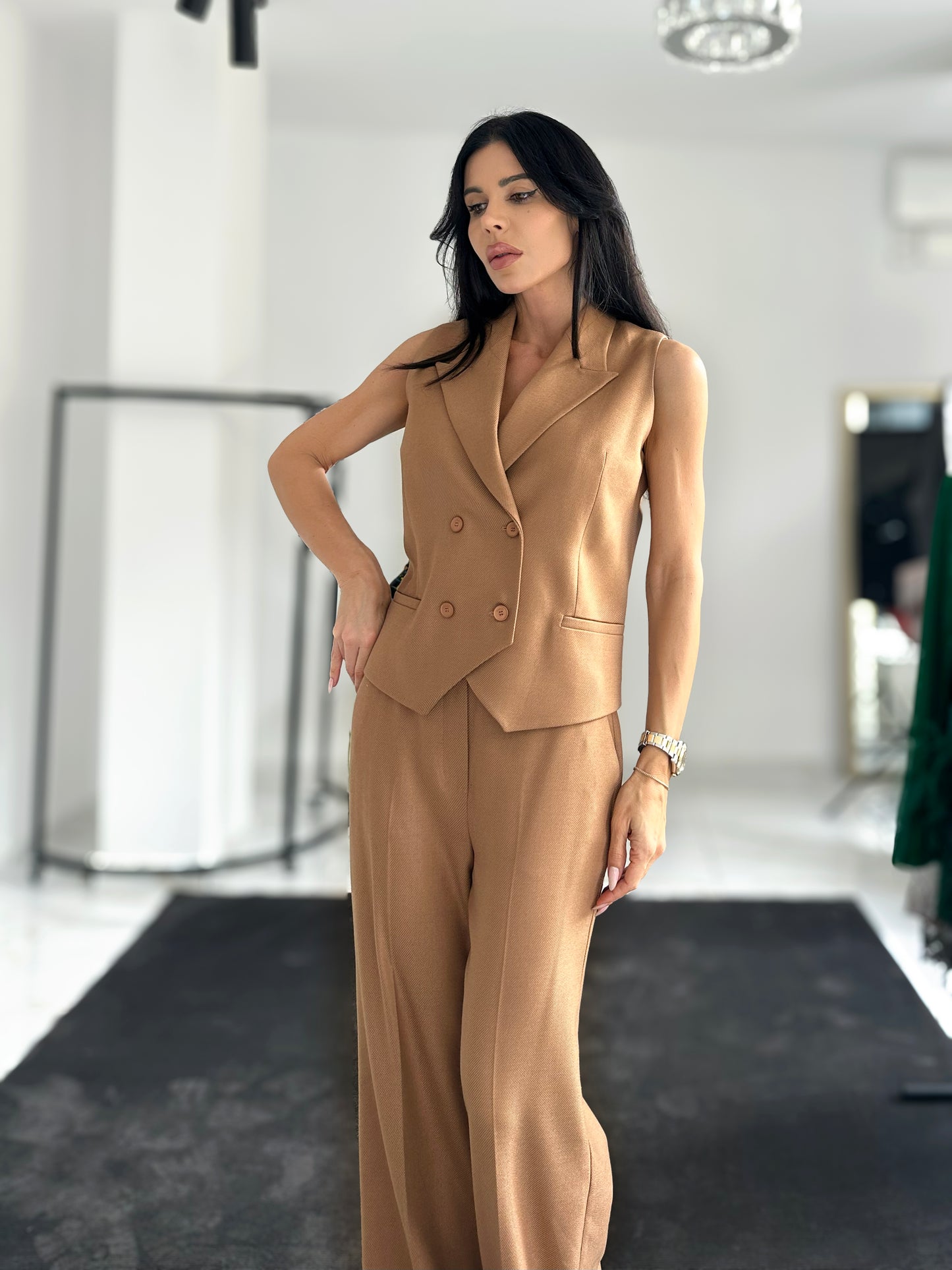 Костюм Dayna in camel