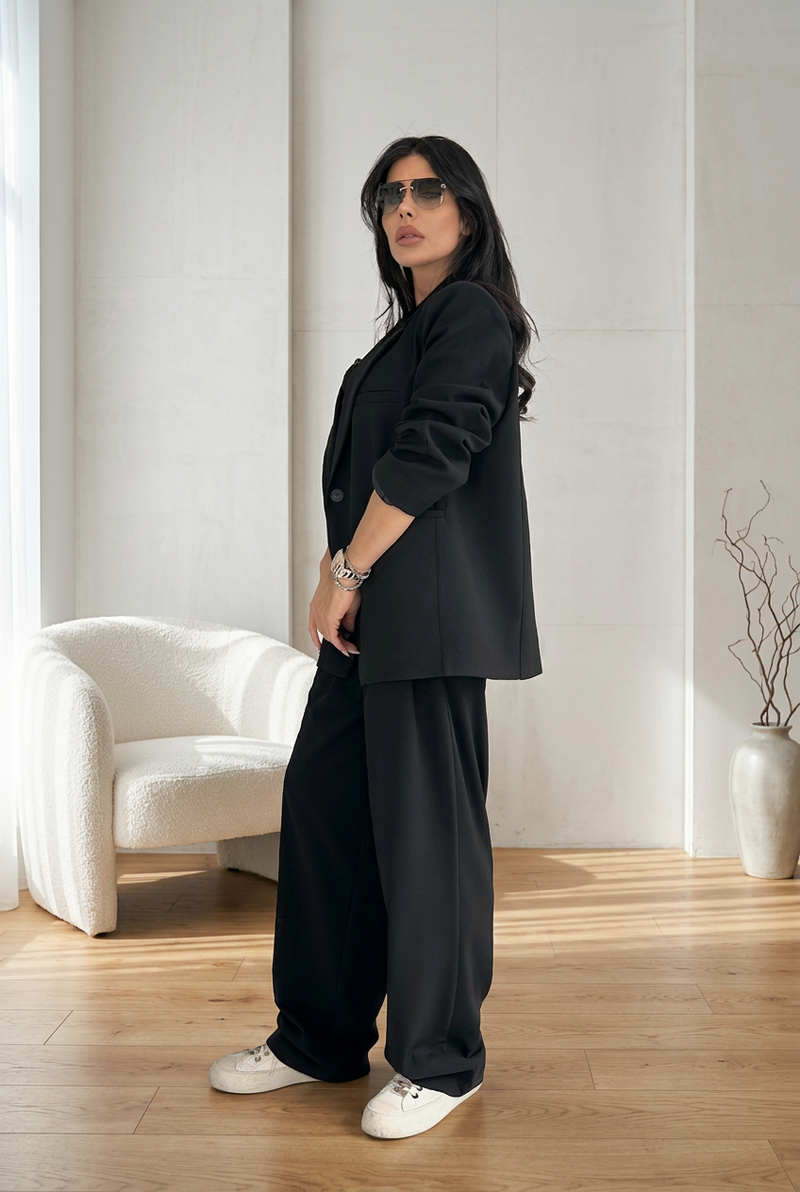 Костюм от три части Balze