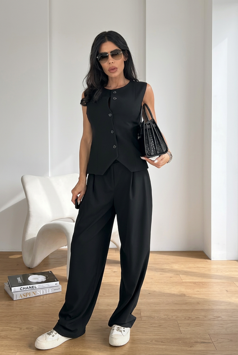 Костюм от три части Balze