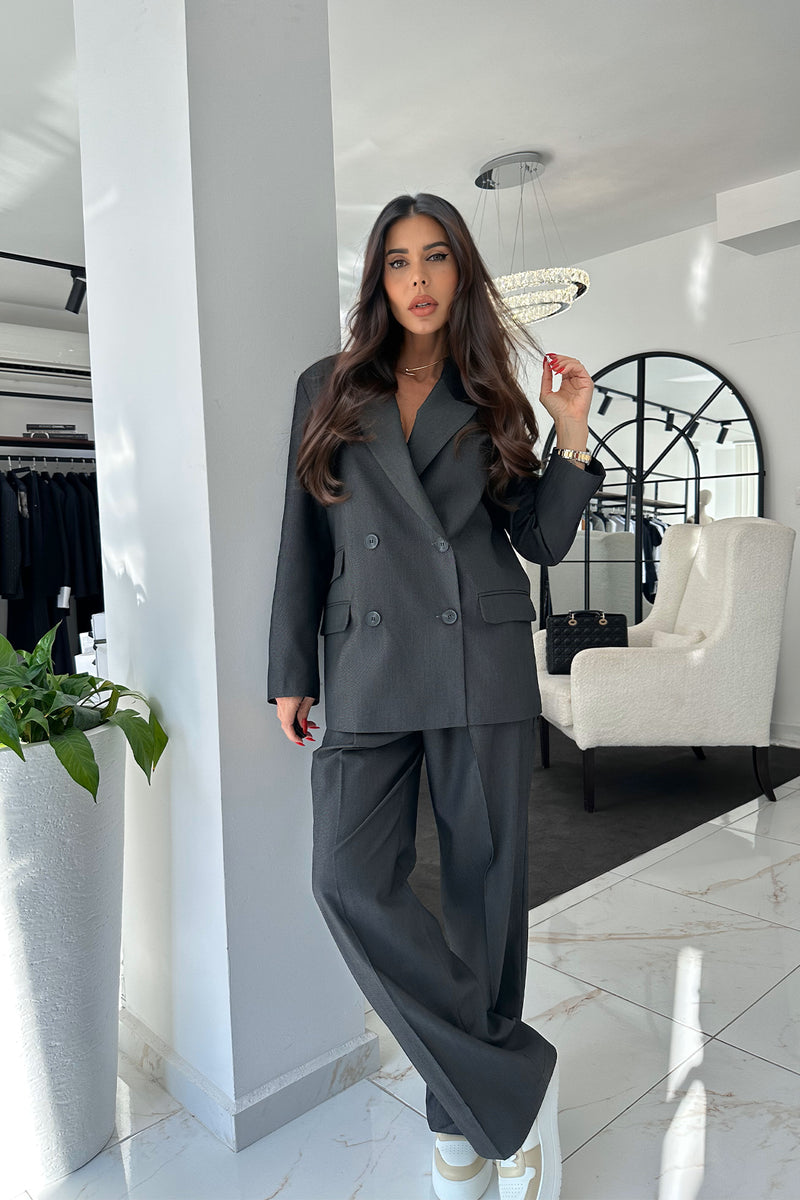 Костюм Lara in Grey