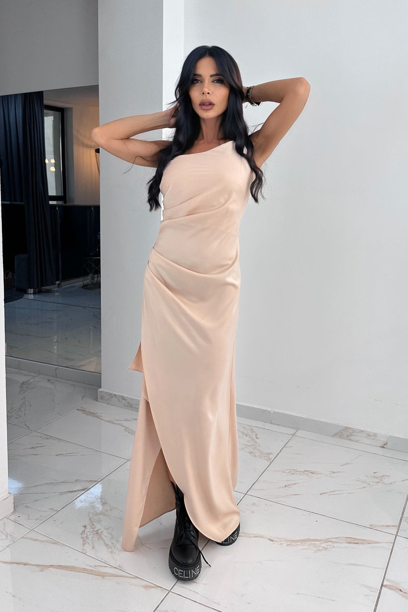 Kristal în rochia Sahara